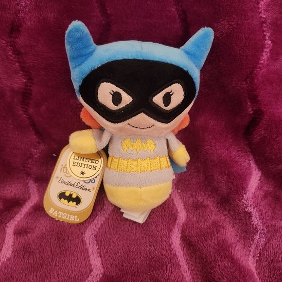 Hallmark Other - Hallmark Itty Bittys Limited Edition Batgirl Plush Toy